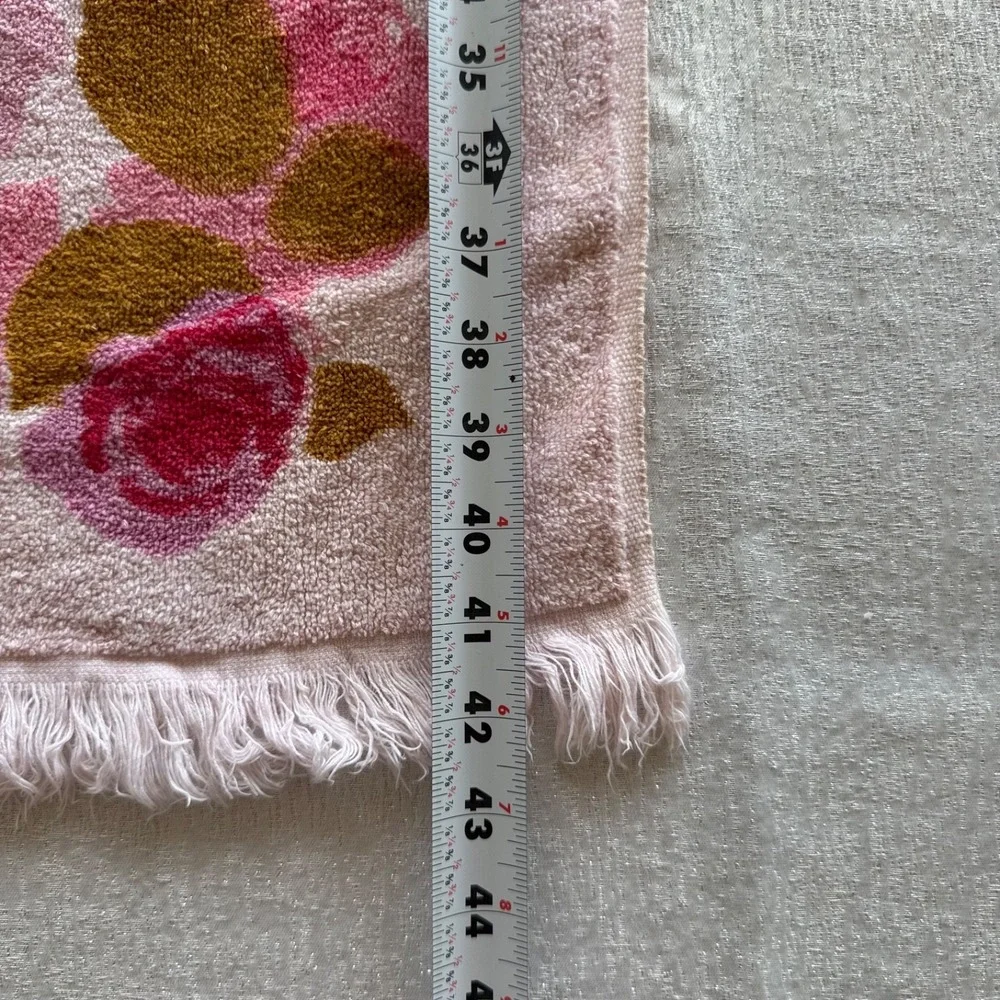 Vintage Pink Floral Bath Towel Lot 4 Cottage Granny Core Burgundy Retro Bath Vtg